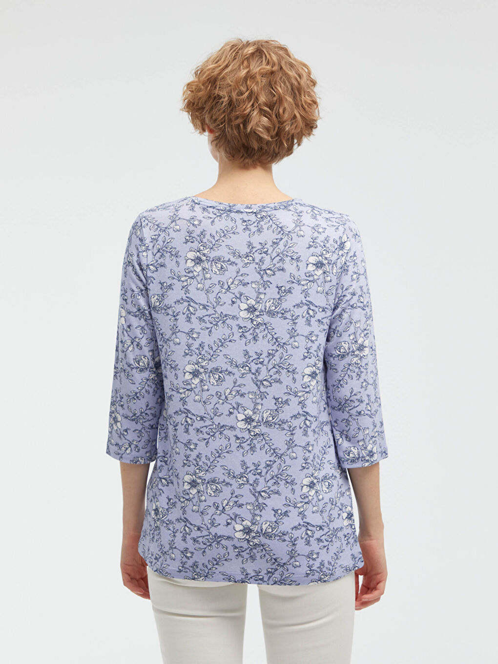 LCW Grace T-Shirt für Damen mit Blumenmuster und Rundhalsausschnitt -S1DB25Z8-LQQ
