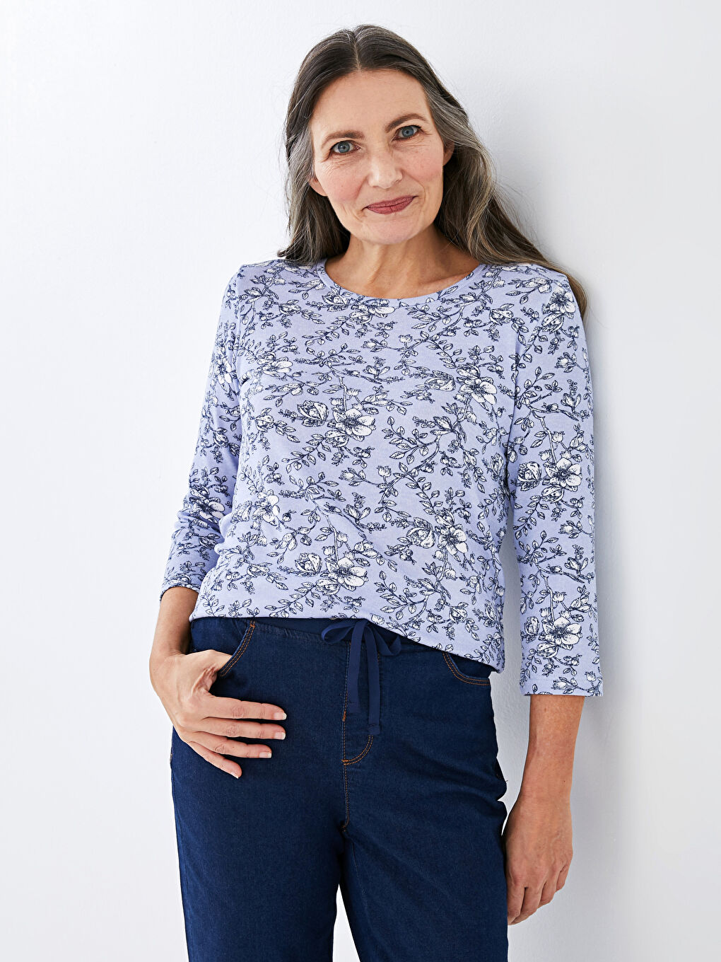 LCW Grace T-Shirt für Damen mit Blumenmuster und Rundhalsausschnitt -S1DB25Z8-LQQ