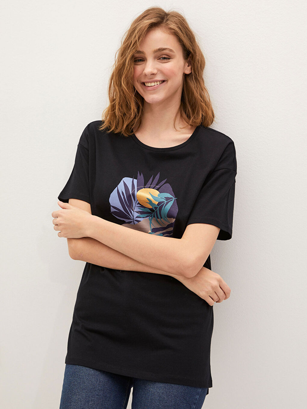 Siyah Bisiklet Yaka Baskılı Kısa Kollu Pamuklu Kadın Tişört-9