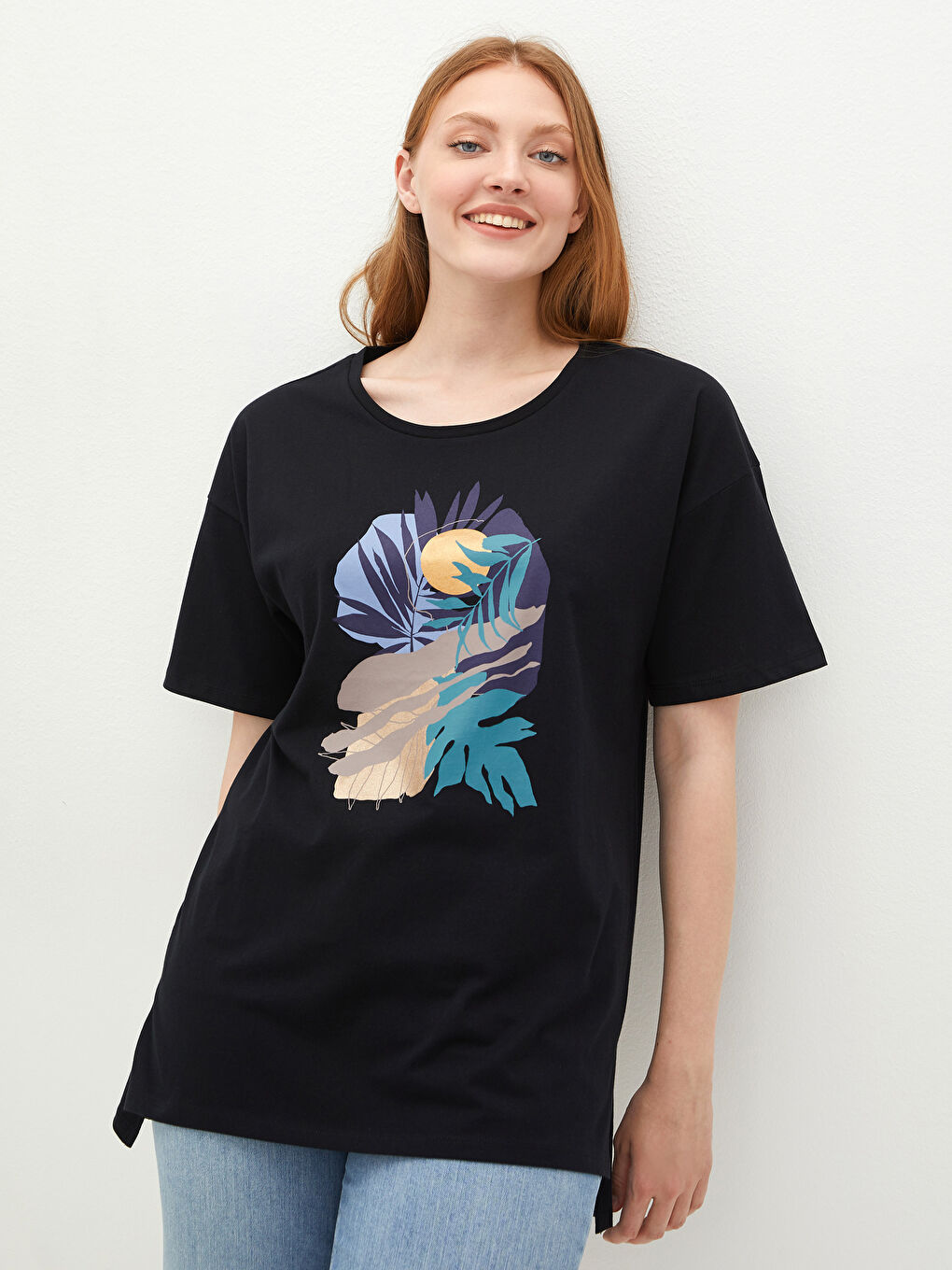 Siyah Bisiklet Yaka Baskılı Kısa Kollu Pamuklu Kadın Tişört-1