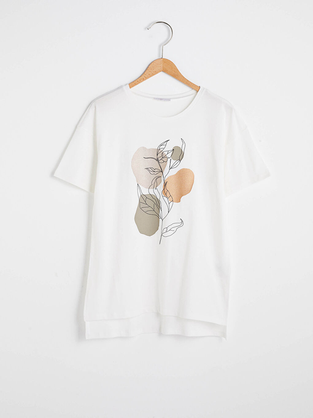 Ekru Bisiklet Yaka Baskılı Süprem Kadın Tişört-5