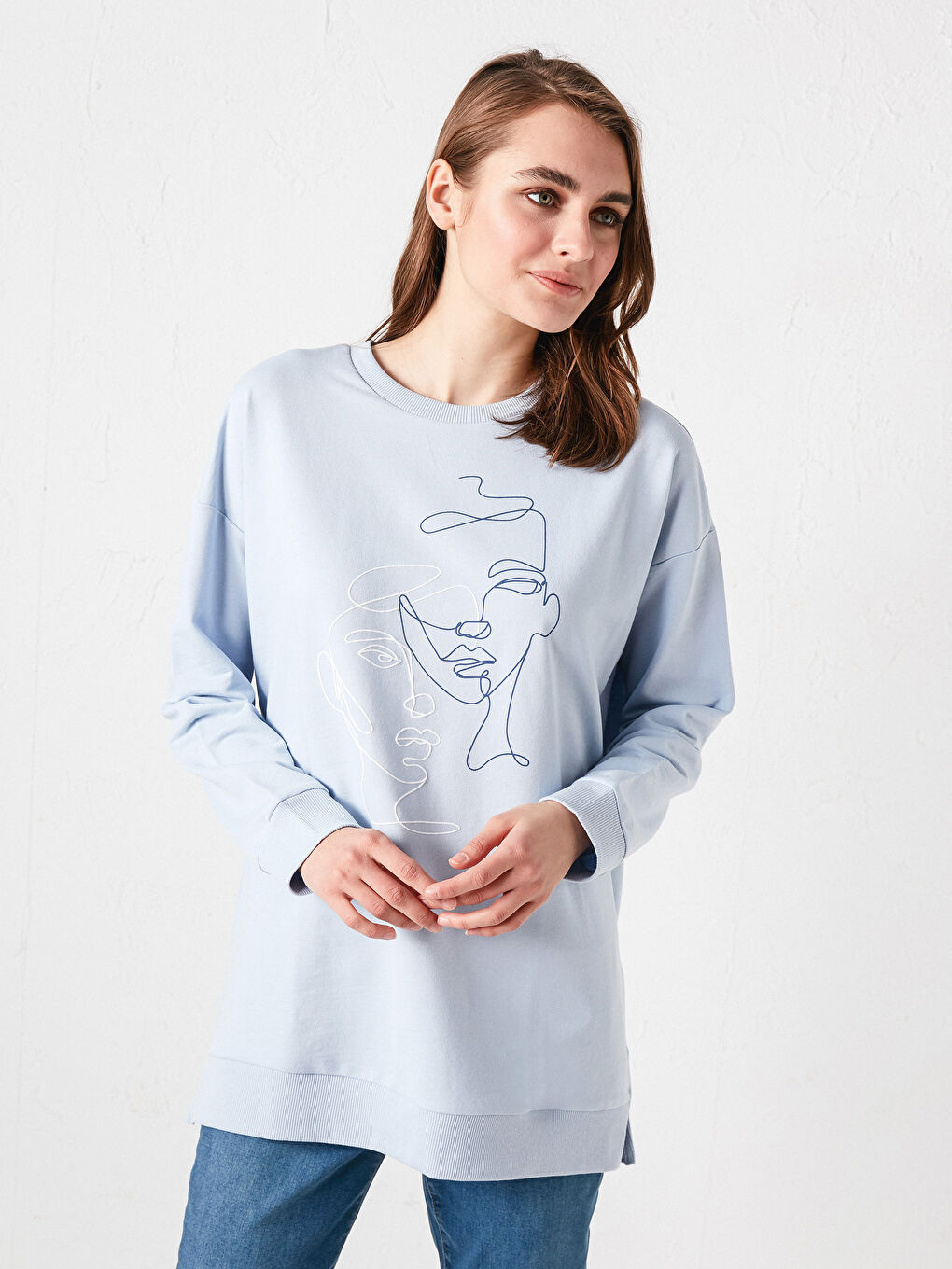 سويتشيرت نساء بكم طويل مطبوع بكول مدور-4