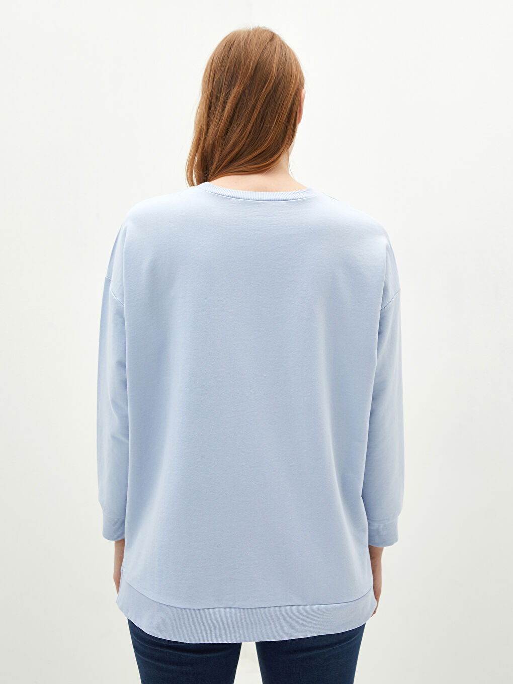 سويتشيرت نساء بكم طويل مطبوع بكول مدور-3