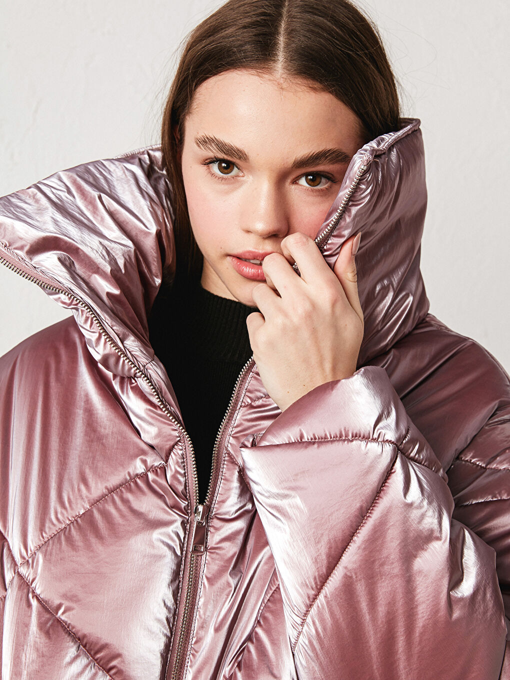 LC Waikiki Long Sleeve Thick Women's Inflatable Coat with Upright Collar Zipper -S1DC85Z8-MWY