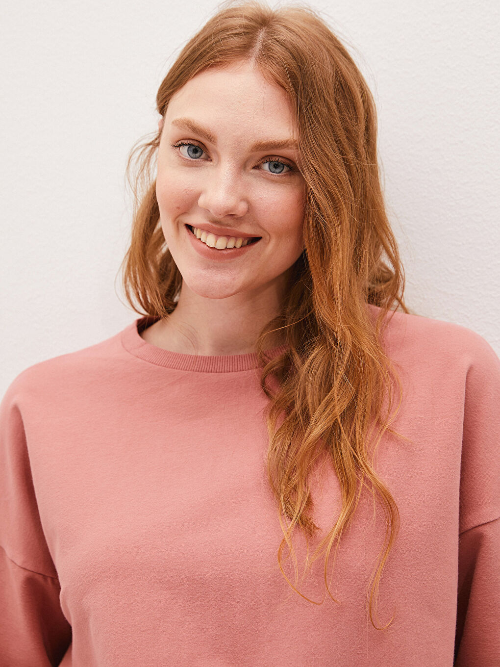 Pembe Bisiklet Yaka Basic Uzun Kollu Pamuklu Kadın Sweatshirt-2