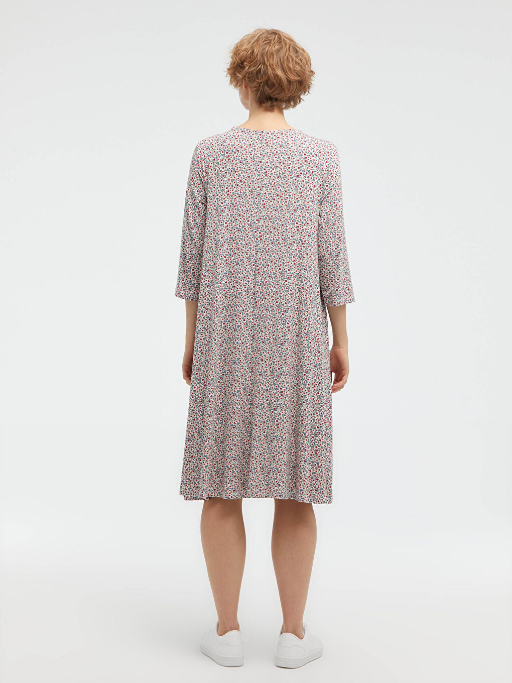 Kahverengi Bisiklet Yaka Çiçek Desenli Kısa Kollu Viskon Kadın Elbise-3