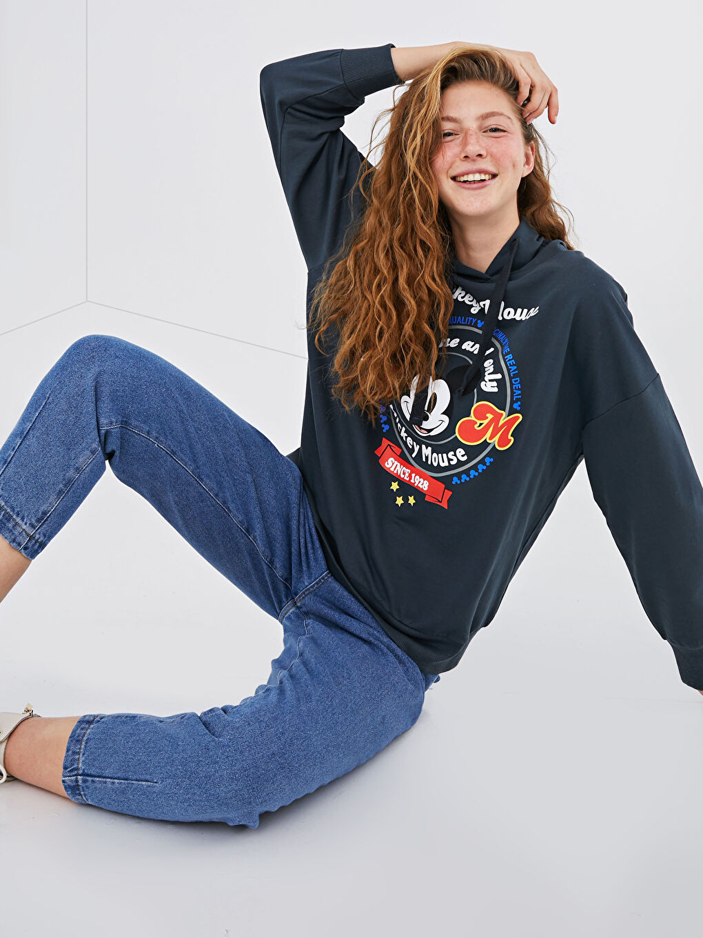 Antrasit Mickey Mouse Baskılı Uzun Kollu Oversize Kadın Hoodie