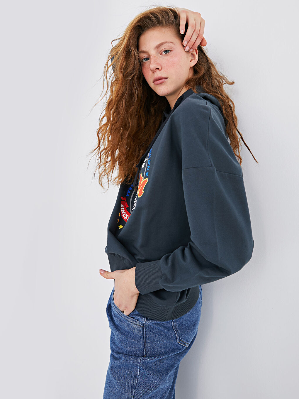 Antrasit Mickey Mouse Baskılı Uzun Kollu Oversize Kadın Hoodie-2