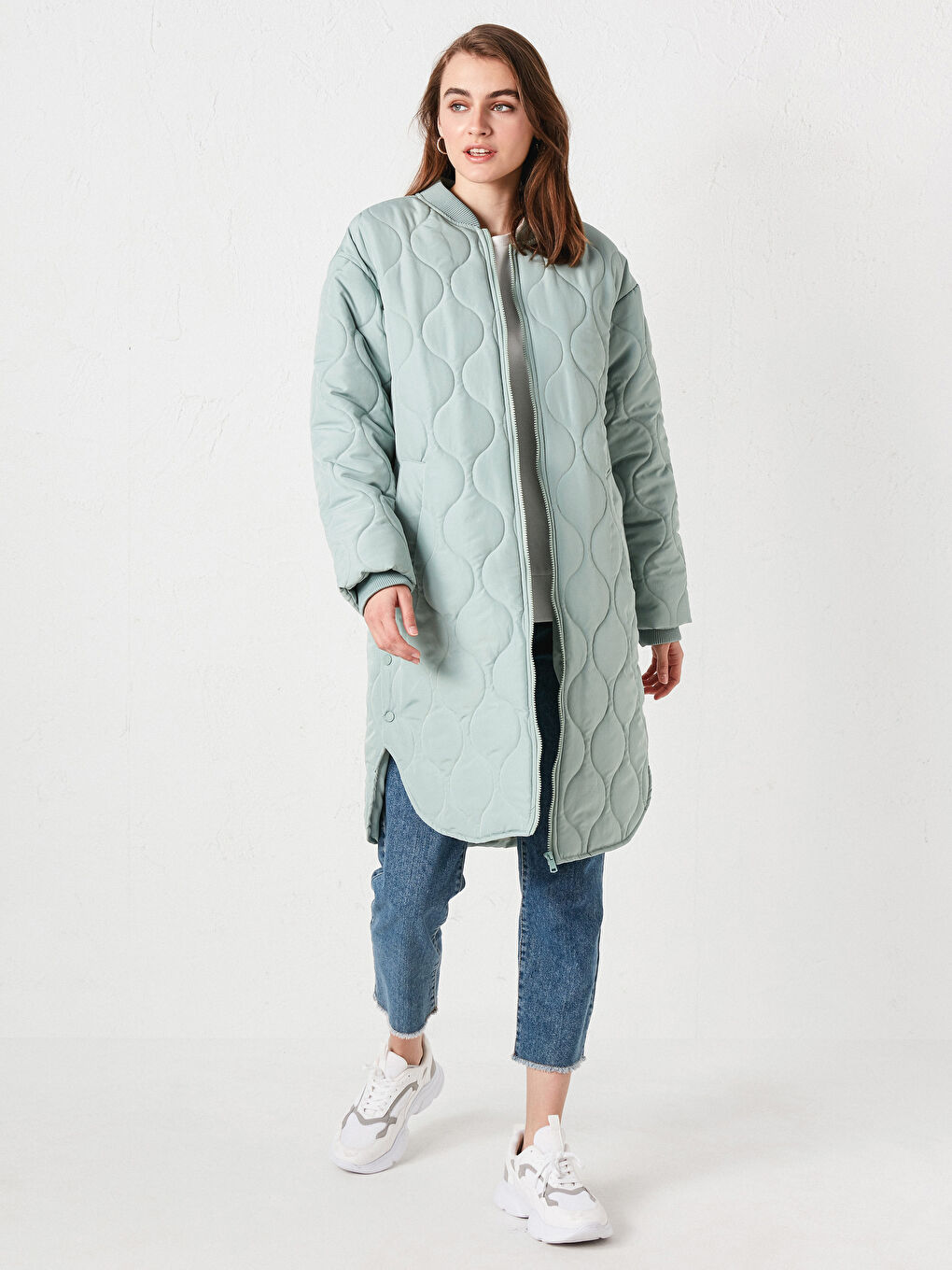 Haki Dik Yaka Desenli Uzun Kollu Kadın Yağmurluk