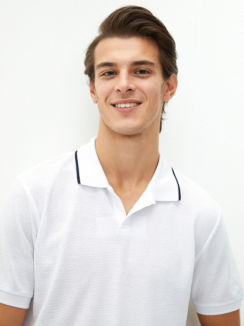 Beyaz Polo Yaka Kısa Kollu Erkek Tişört-2