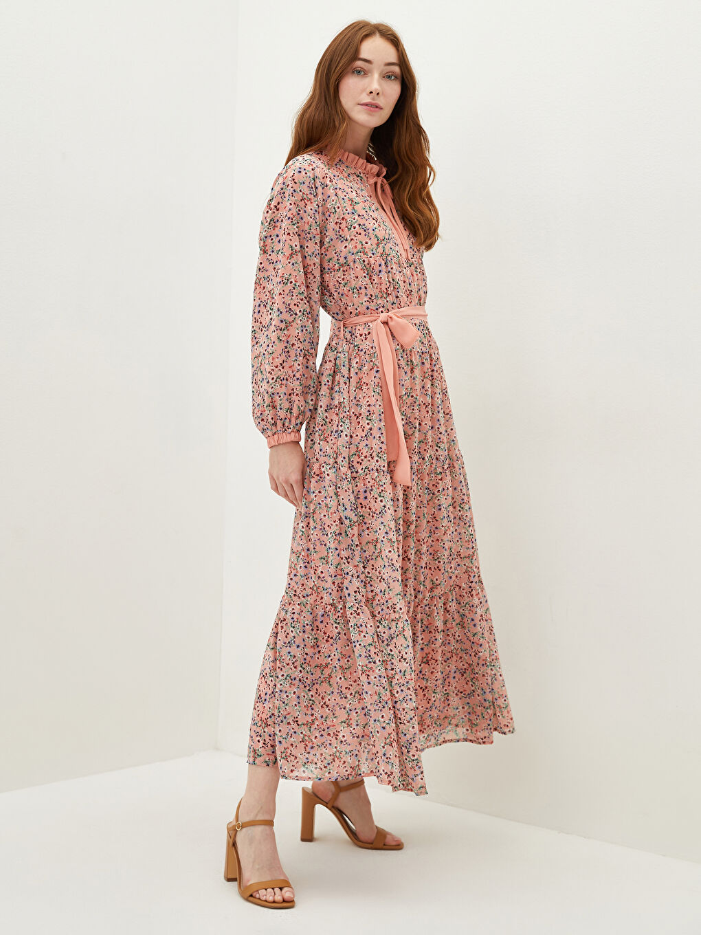 Robe en Chiffon à Col Lavallière Imprimée Florale Ceinturée à la Taille à Manches Longues pour Femmes-1