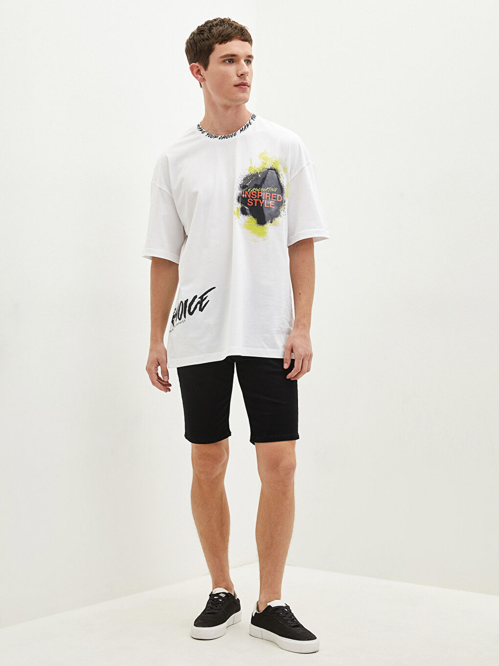 Beyaz Bisiklet Yaka Kısa Kollu Baskılı Penye Erkek Tişört-3