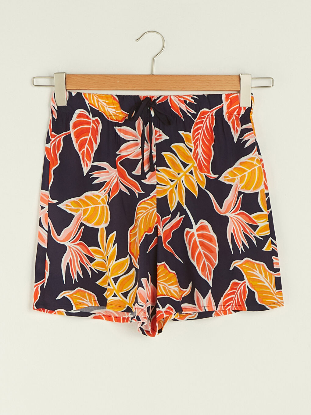 Elastic Waist Patterned Voile Fabric Women's Shorts-5