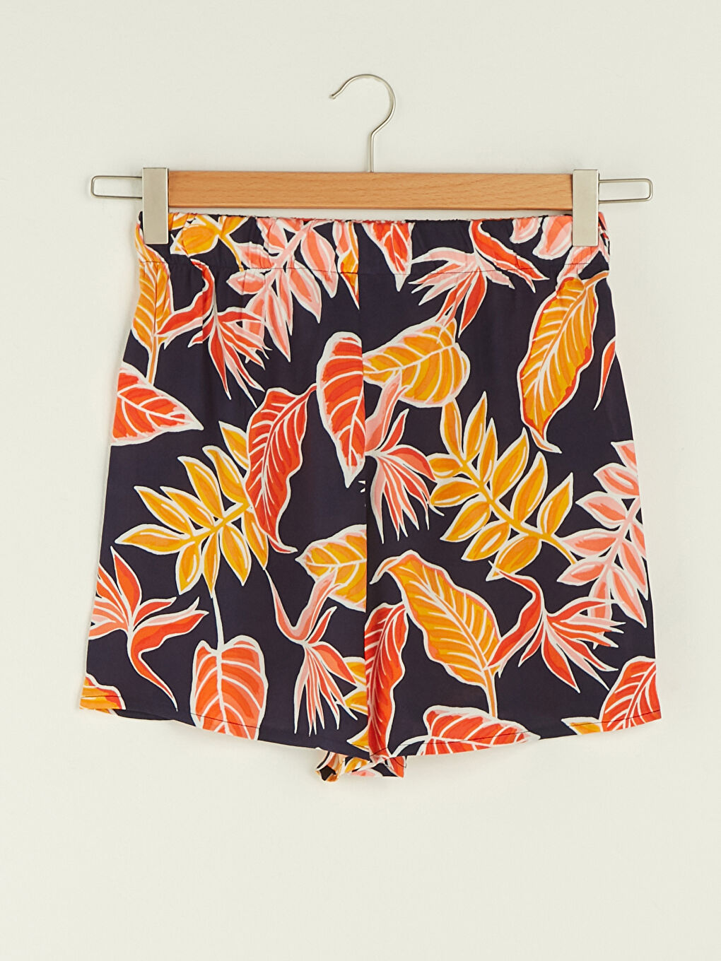 Elastic Waist Patterned Voile Fabric Women's Shorts-6