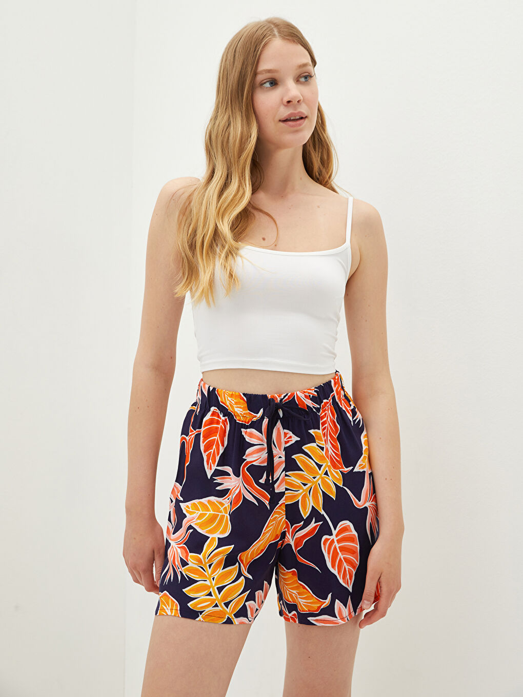 Elastic Waist Patterned Voile Fabric Women's Shorts