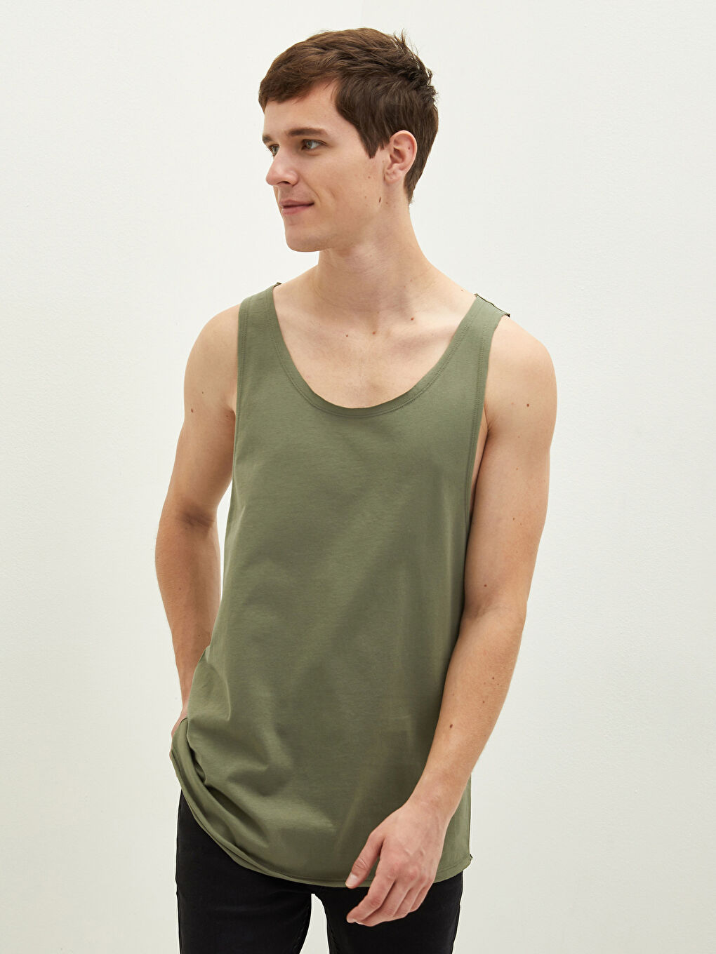 Crew Neck Basic Men's Sleeveless T-Shirt