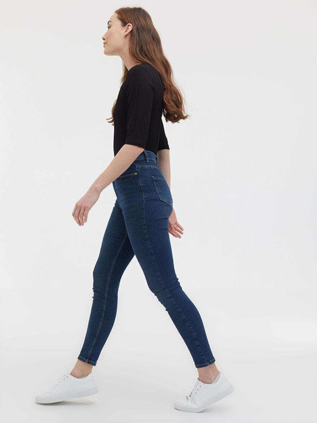 Siyah U Yaka Basic Kısa Kollu Viskon Kadın Tişört-8