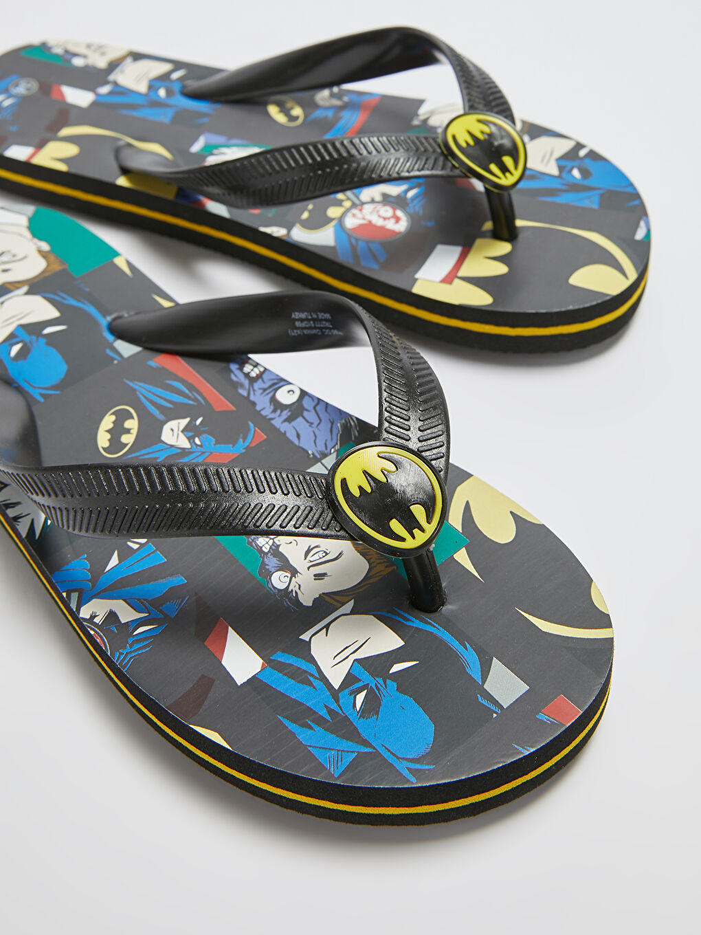 Siyah Erkek Çocuk Batman Lisanslı Parmak Arası Plaj Terliği-4