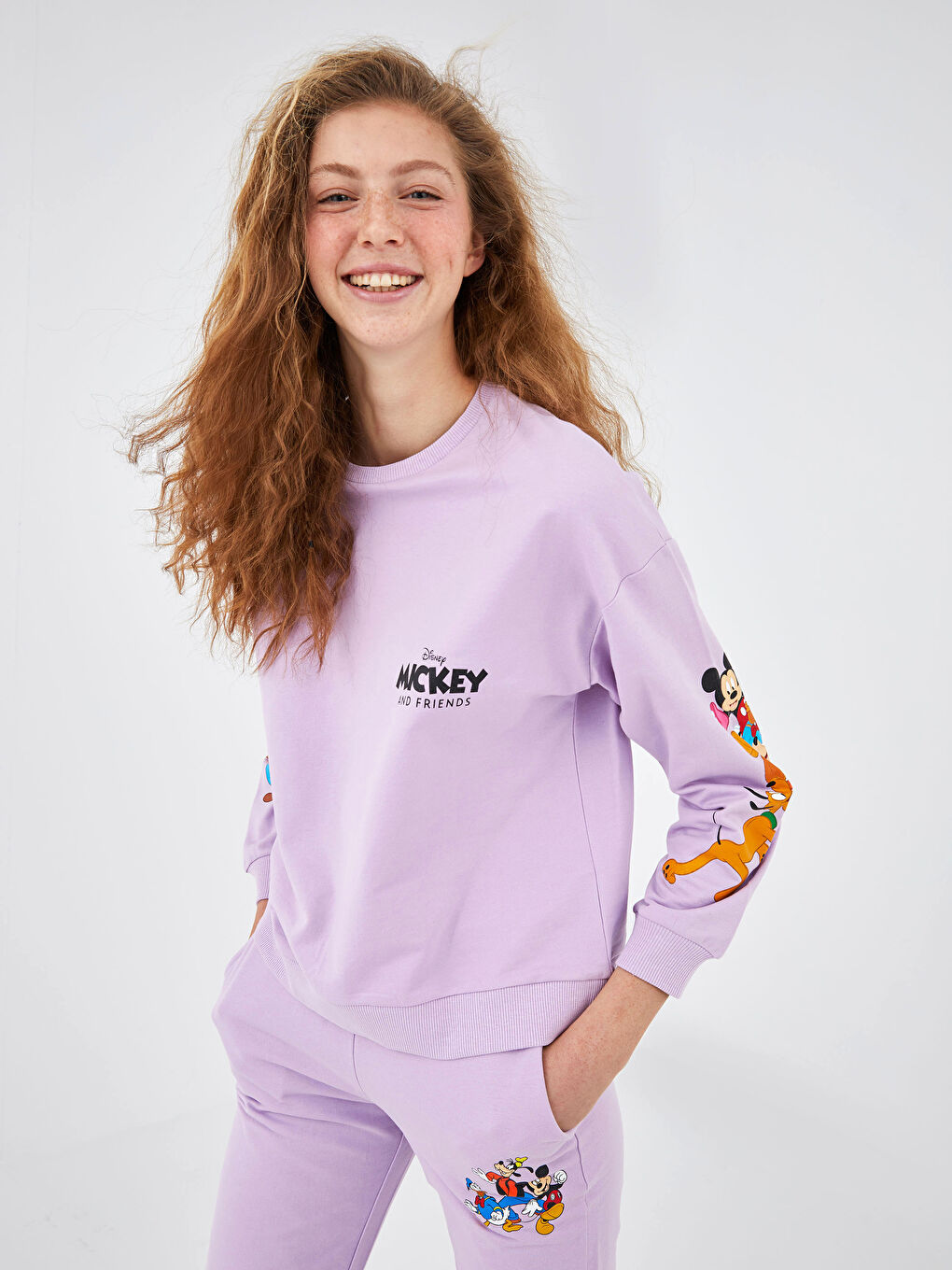 Crew Neck Disney Printed Long Sleeve Women's Sweatshirt-4