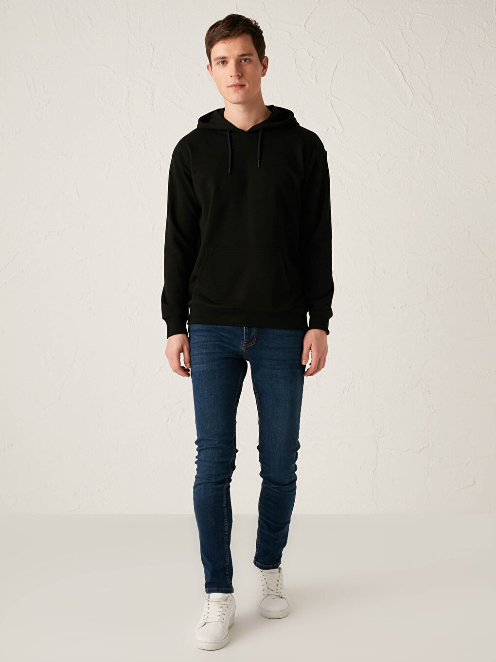 Sweat-Shirt à Capuche Basique Épais à Manches Longues pour Hommes-1