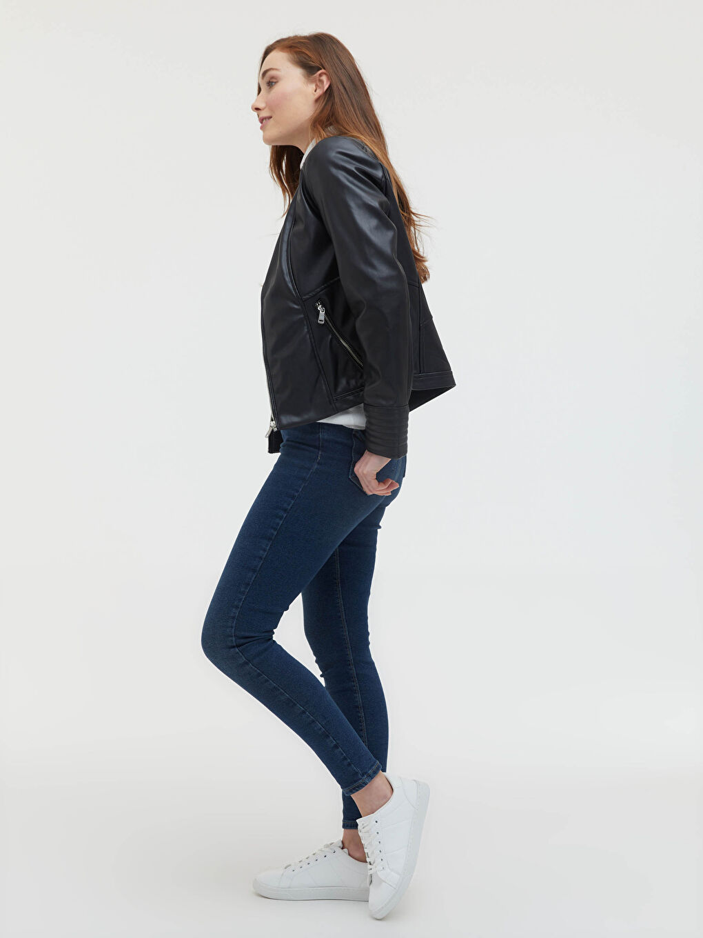 Siyah Dik Yaka Kadın Deri Görünümlü Mont-3