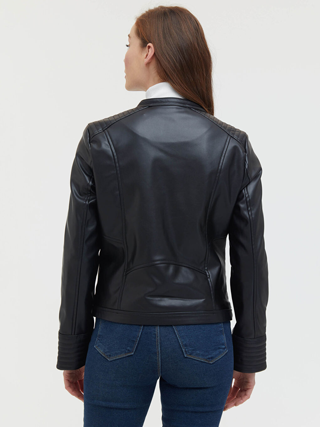 Siyah Dik Yaka Kadın Deri Görünümlü Mont-4