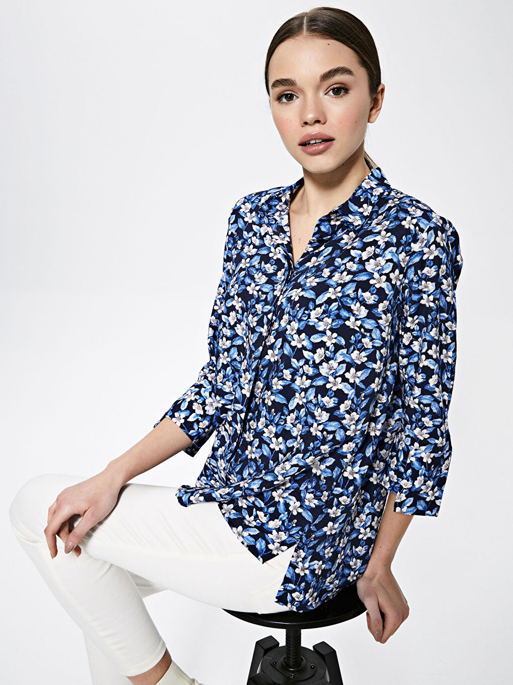 Lacivert Çiçek Baskılı Kadın Poplin Gömlek-2