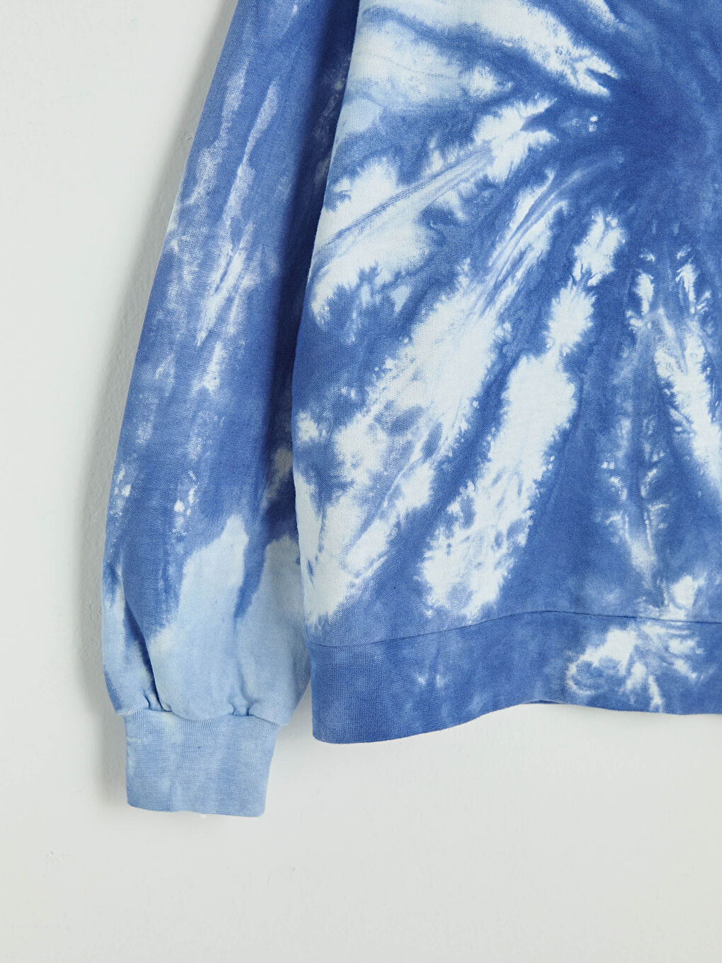 Mavi Bisiklet Yaka Desenli Uzun Kollu Kadın Sweatshirt-5