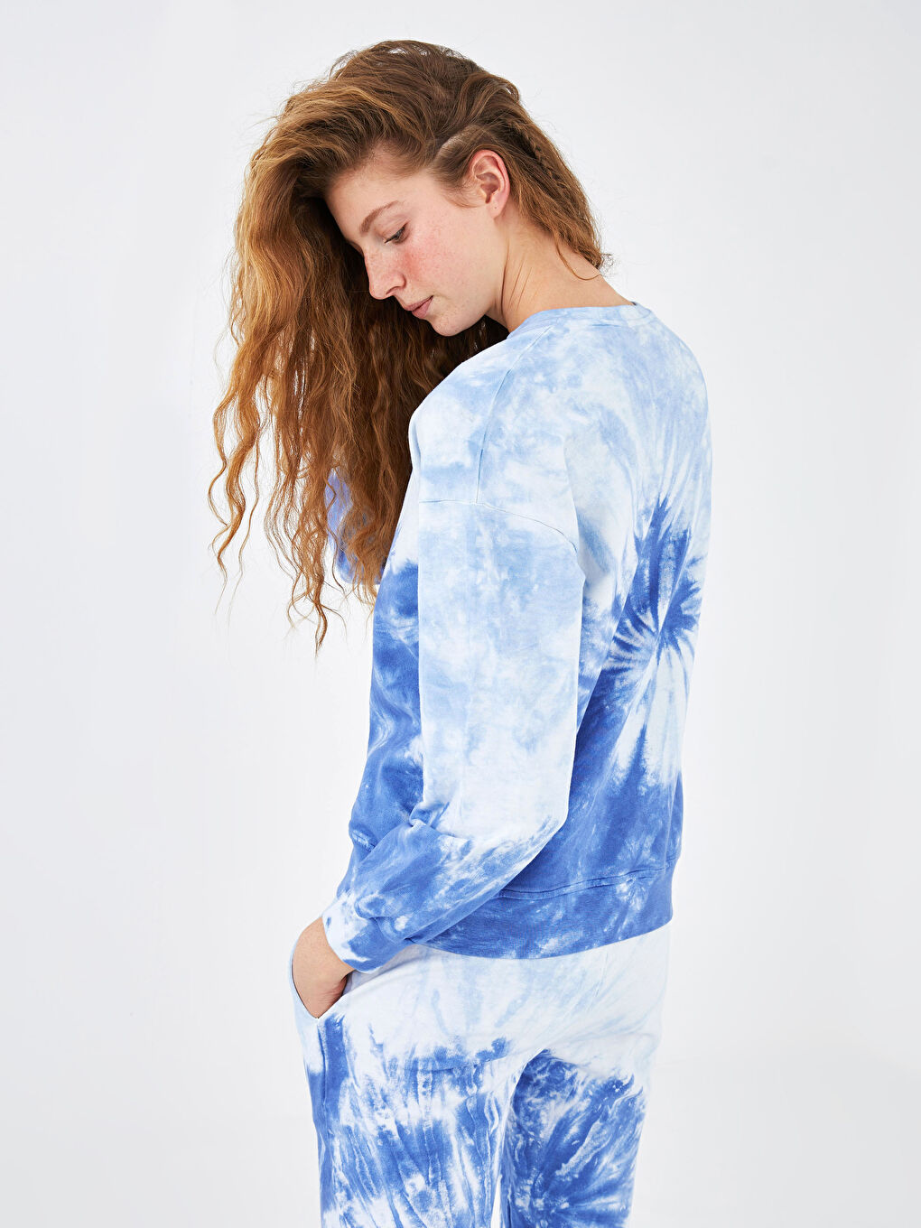 Mavi Bisiklet Yaka Desenli Uzun Kollu Kadın Sweatshirt-3