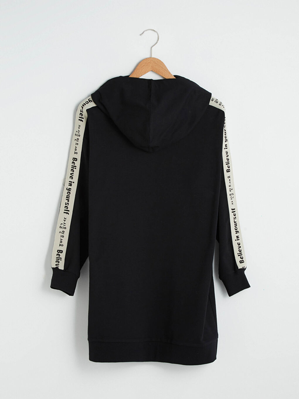 Siyah Kapüşon Yaka Slogan Baskılı Uzun Kollu Kadın Sweatshirt Tunik-6