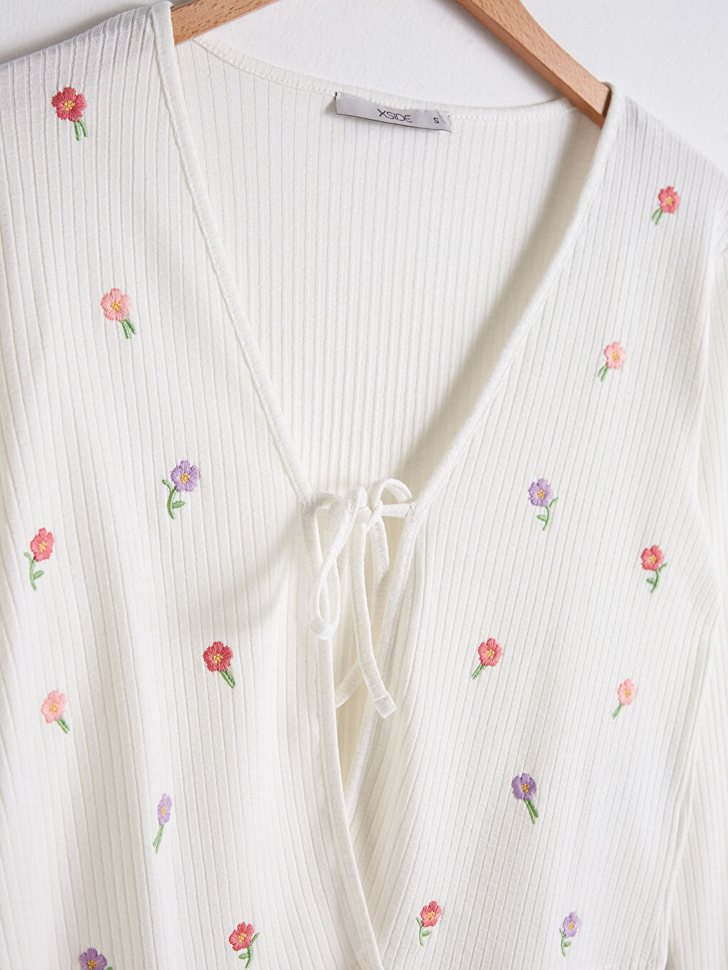 Floral Embroidered Cardigan-7