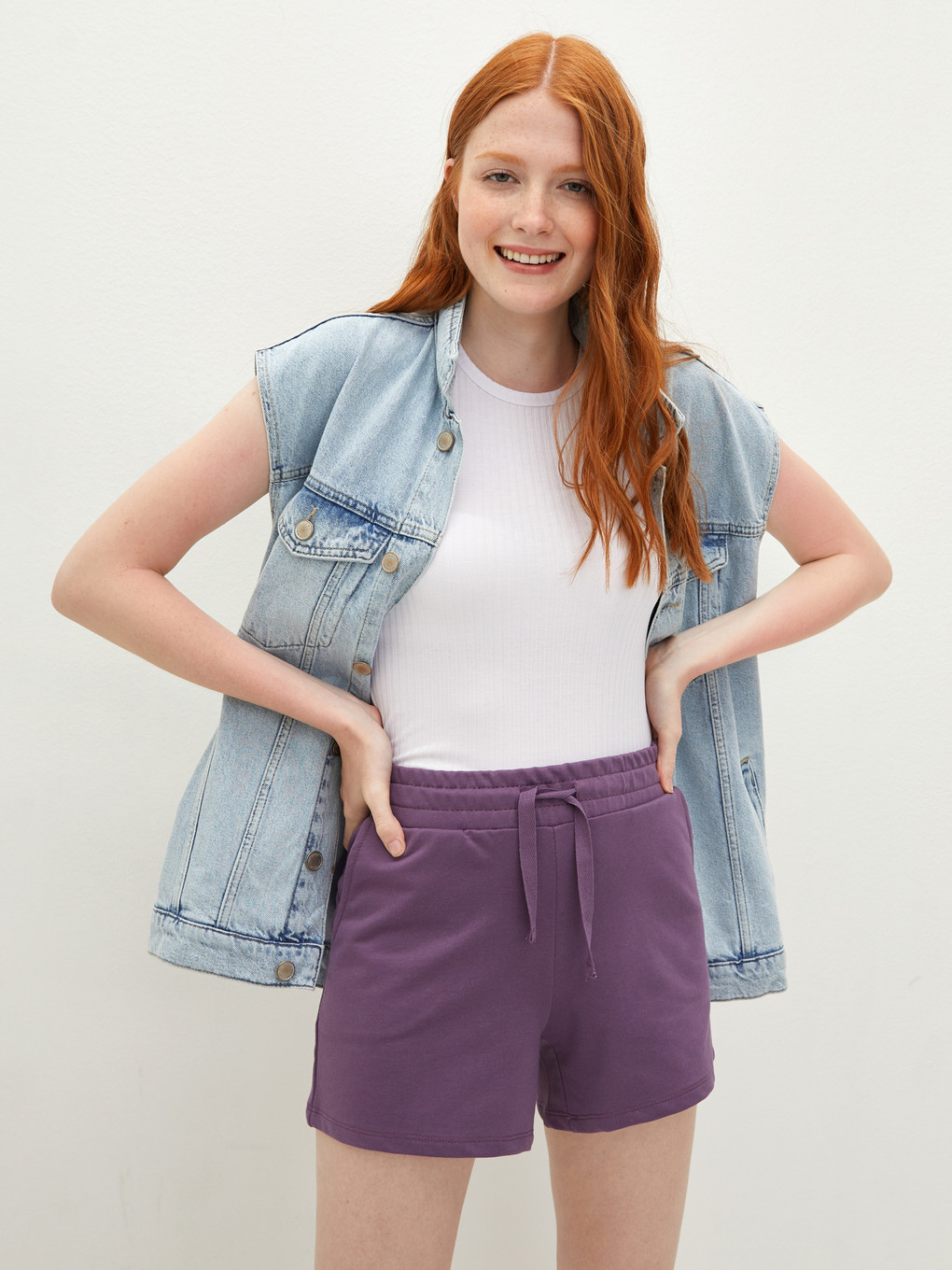 Shorts À Taille Élastique Avec Détails De Poches Pour Femmes-1