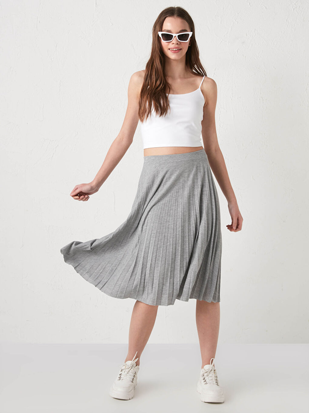 Gri Kadın Beli Lastikli Düz Pileli Etek