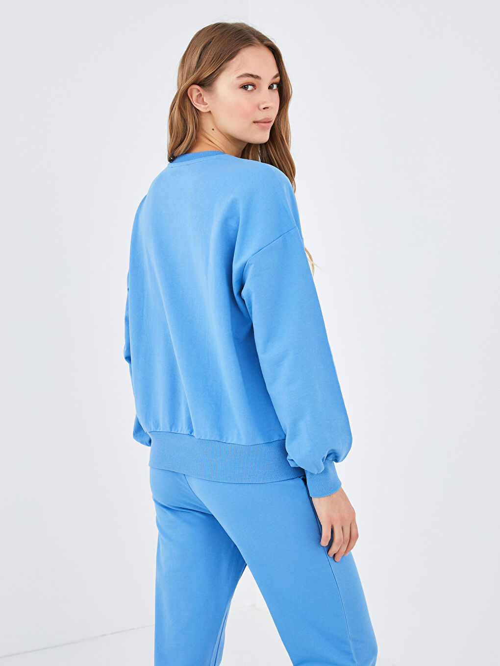 Crew Neck Slogan Printed Long Sleeve Women's Sweatshirt-3