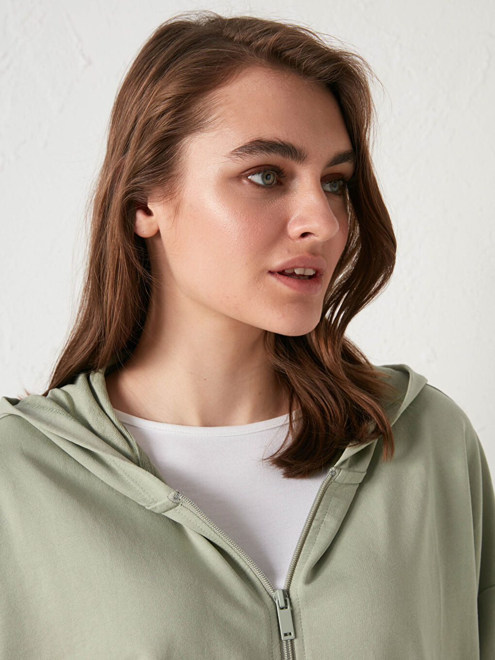 Yeşil Kapüşon Yaka Düz Uzun Kollu Kadın Hırka-2