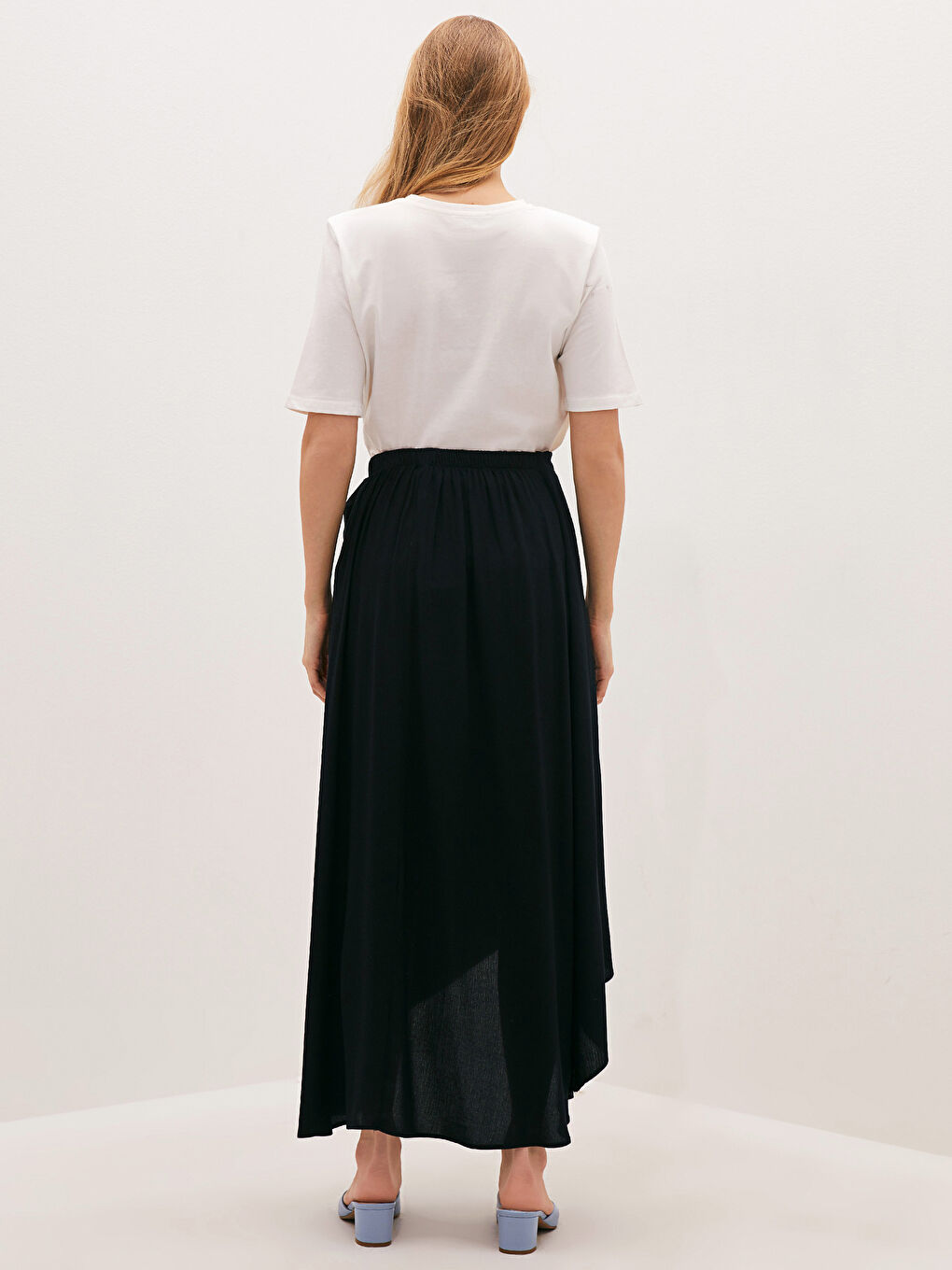 Siyah Beli Lastikli Kuşaklı Viskon Kadın Etek-1