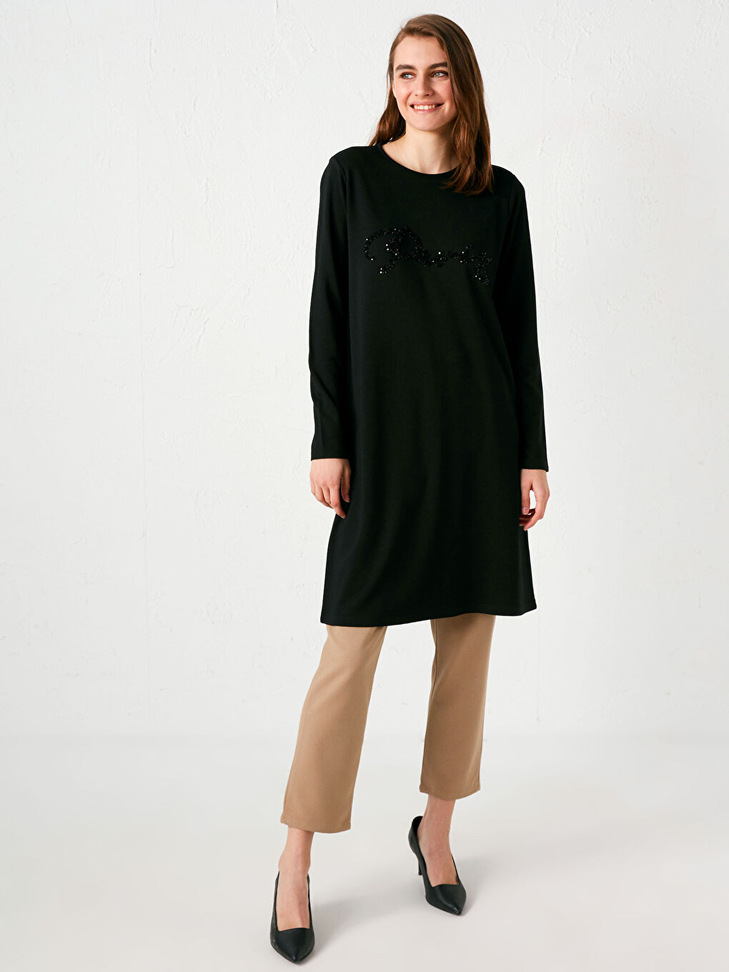 Siyah Bisiklet Yaka Pul Payetli Uzun Kollu Kadın Tunik-2