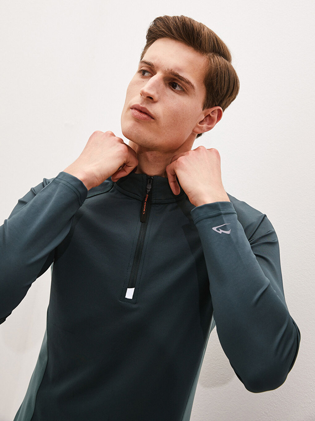 Yeşil Dik Yaka Uzun Kollu İnce Erkek Sweatshirt