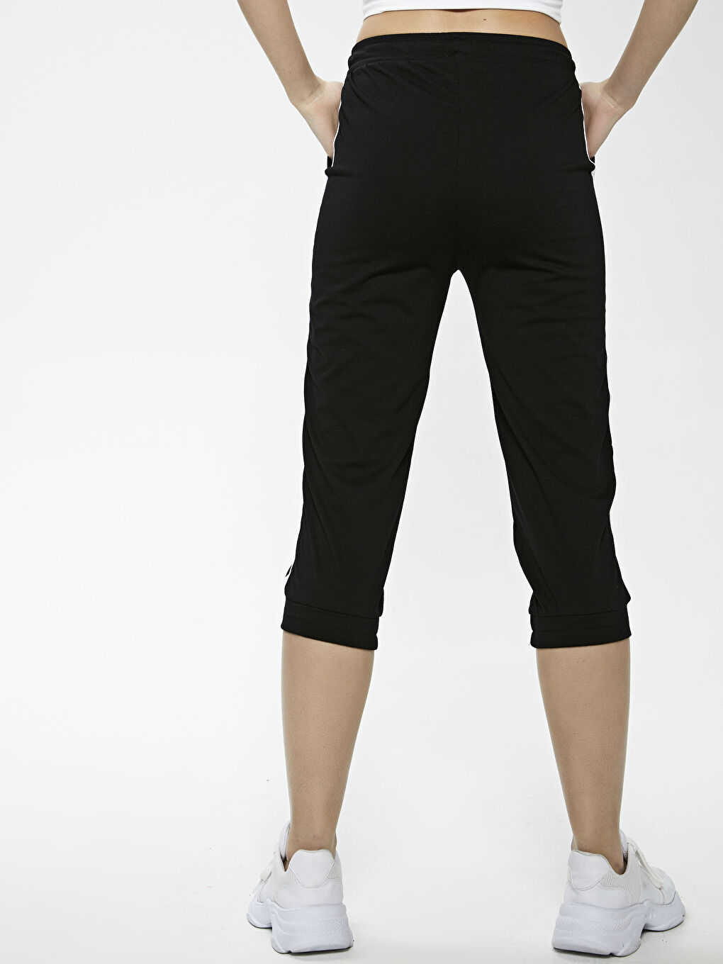 Ribbon Detailed Women's Capri With Elastic Waist-3