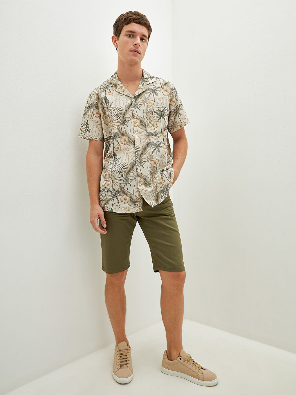 Resort Collar Short Sleeve Patterned Linen Men's Shirt-3