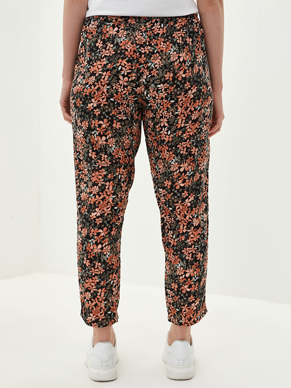 LCW Vision Elastic Waist Floral Pattern Viscose Women's Trousers -S1DL57Z8-LSL