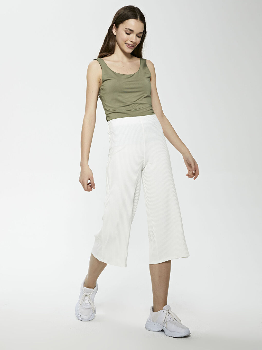 Белі резеңкелі өз өрнекті кең балақ әйелдер капри