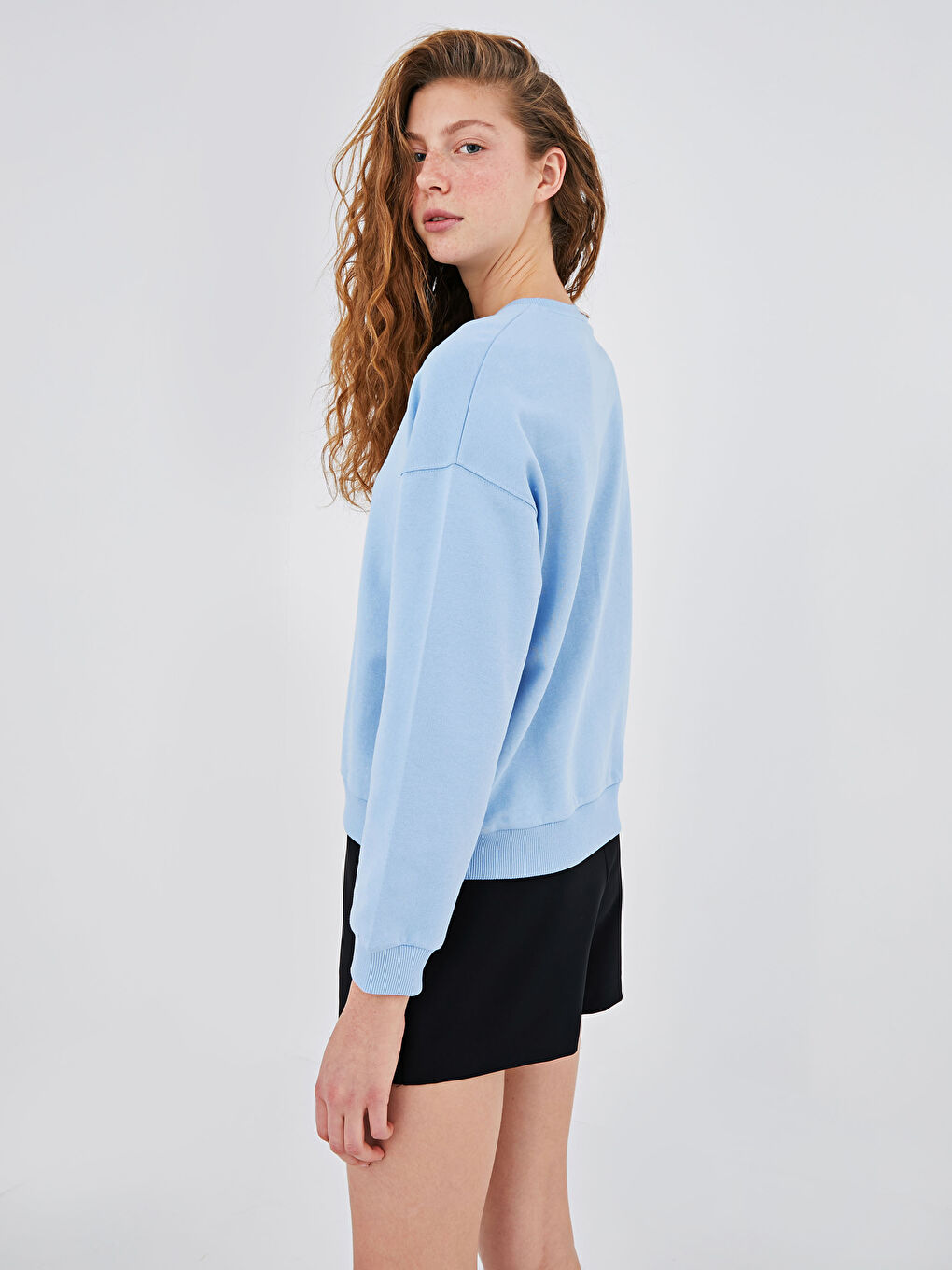 Sweat-shirt à manches longues imprimé avec slogan et col rond pour Femmes-5