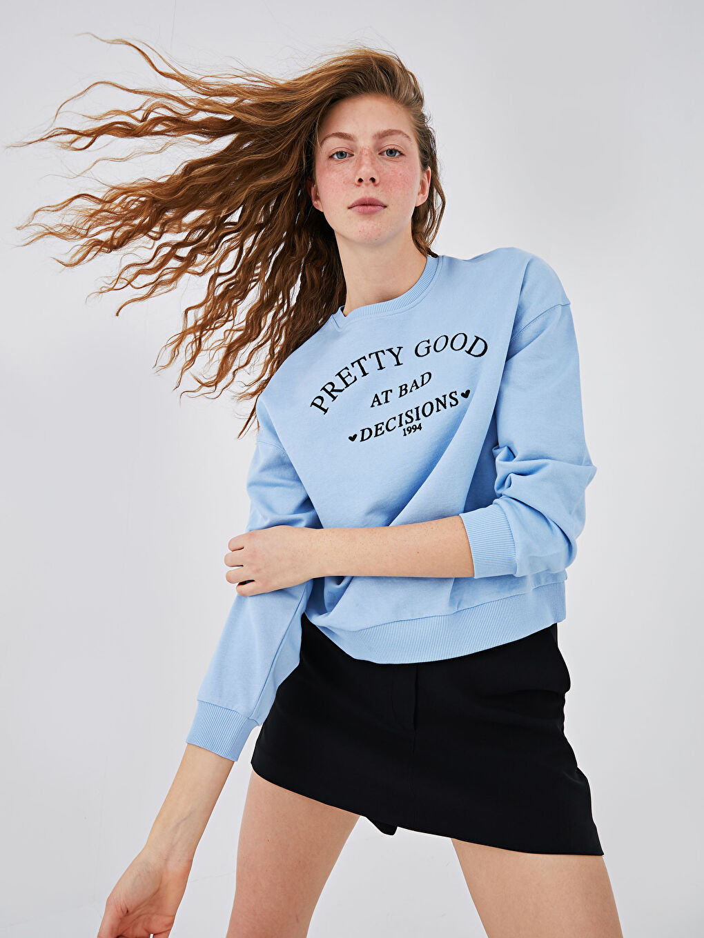Sweat-shirt à manches longues imprimé avec slogan et col rond pour Femmes-2
