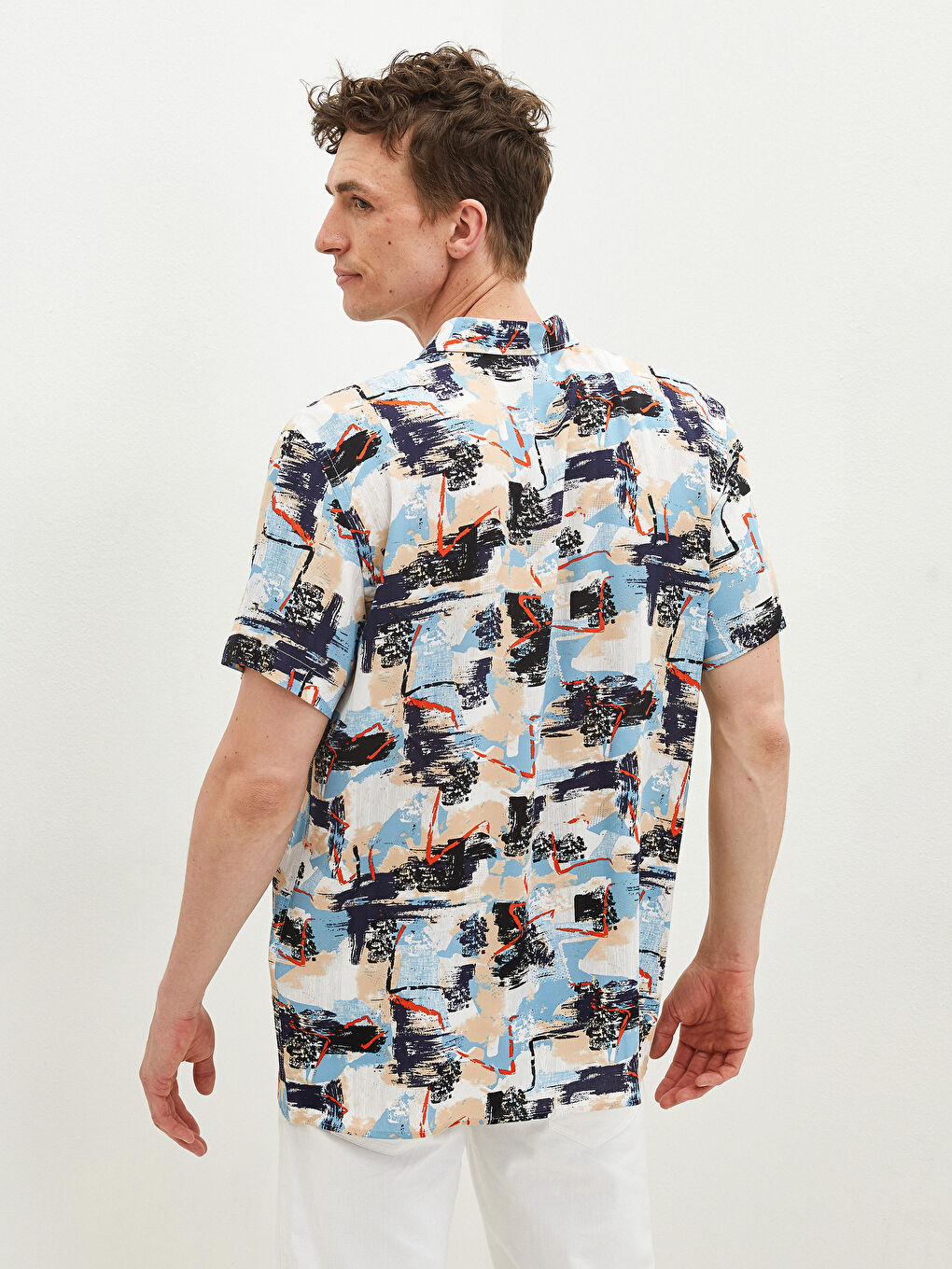 Standard Pattern Resort Collar Short Sleeve Poplin Men's Shirt-5