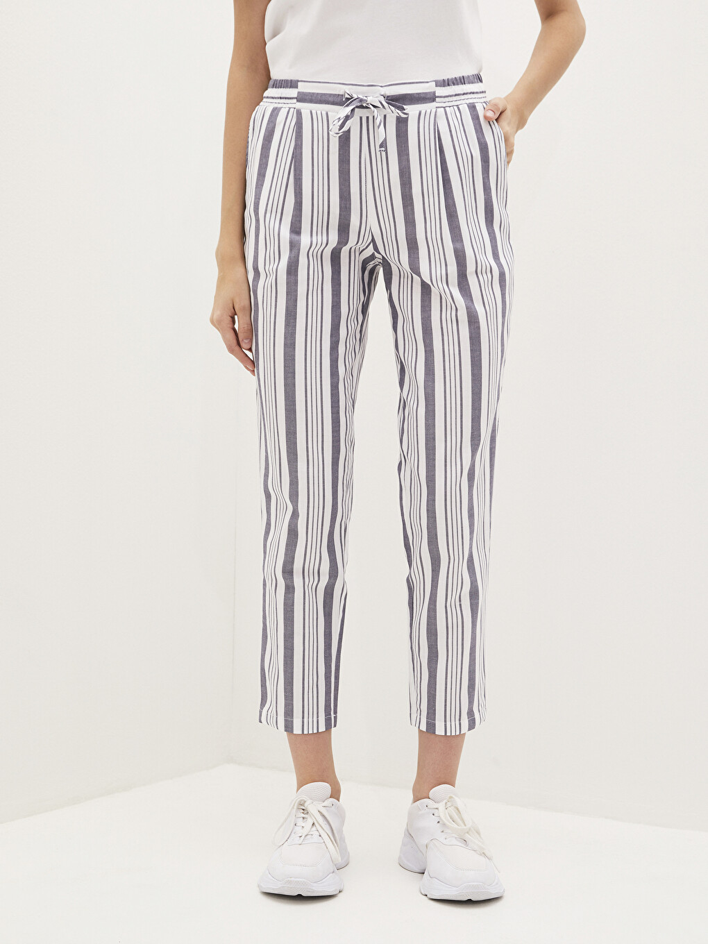 Elastic Waist Striped Carrot Fit Trousers-2