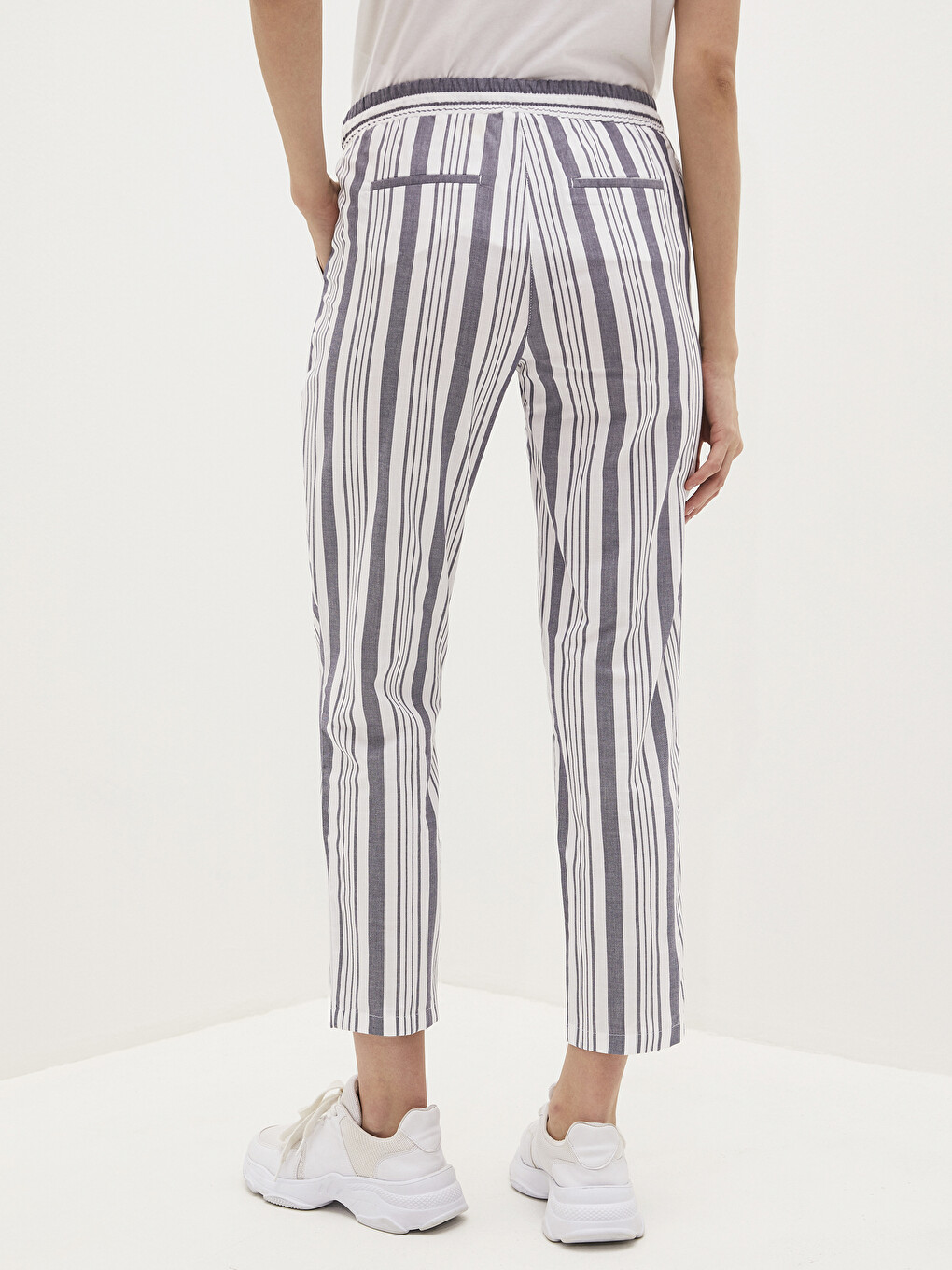 Elastic Waist Striped Carrot Fit Trousers-3