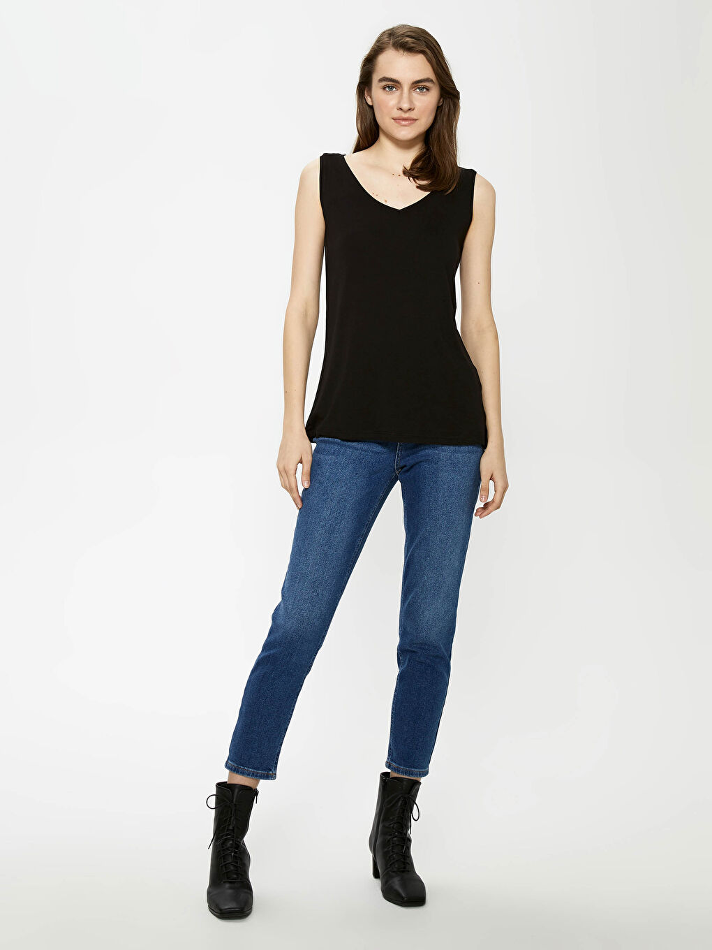 Siyah Kadın V Yaka Düz Atlet-3