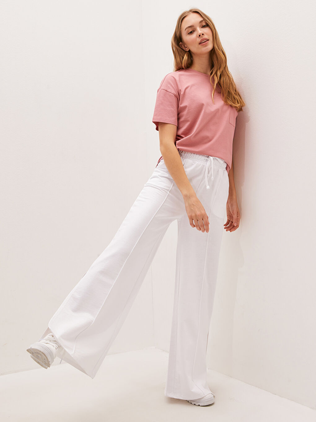 LCW Vision Women's Wide Leg With Elastic Waist Pocket Detailed Sweatpants -S1DM46Z8-E5X