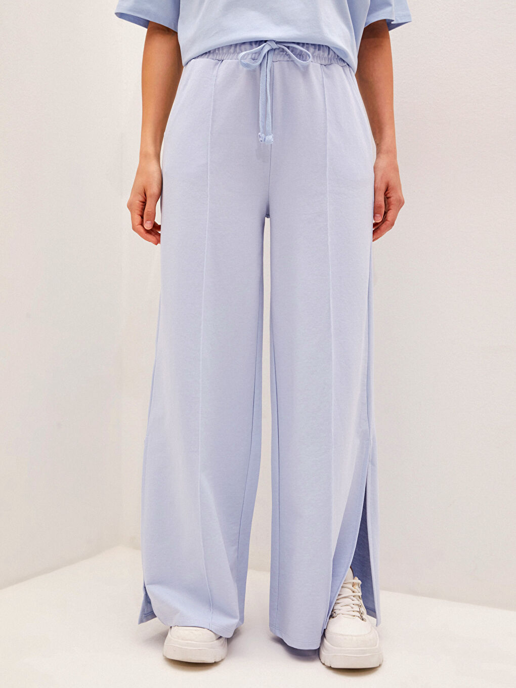 Women's Wide Leg With Elastic Waist Pocket Detailed Sweatpants-3